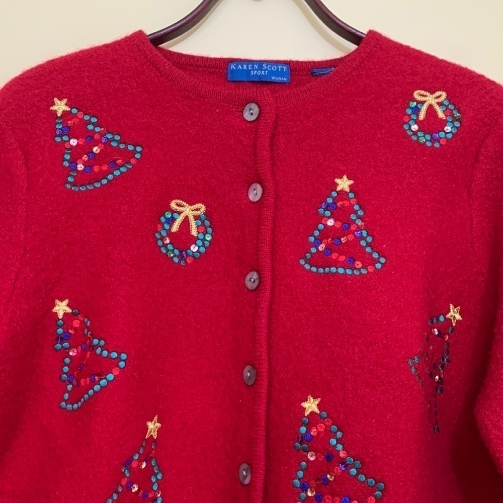 Karen Scott Sport Red Christmas Wool Thick Knit Embroidered Sequin Cardigan M/L - Picture 3 of 16